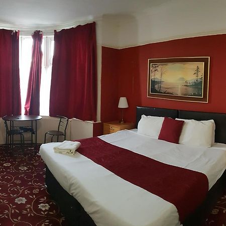 Harrow Bed & Breakfast Харроу Экстерьер фото