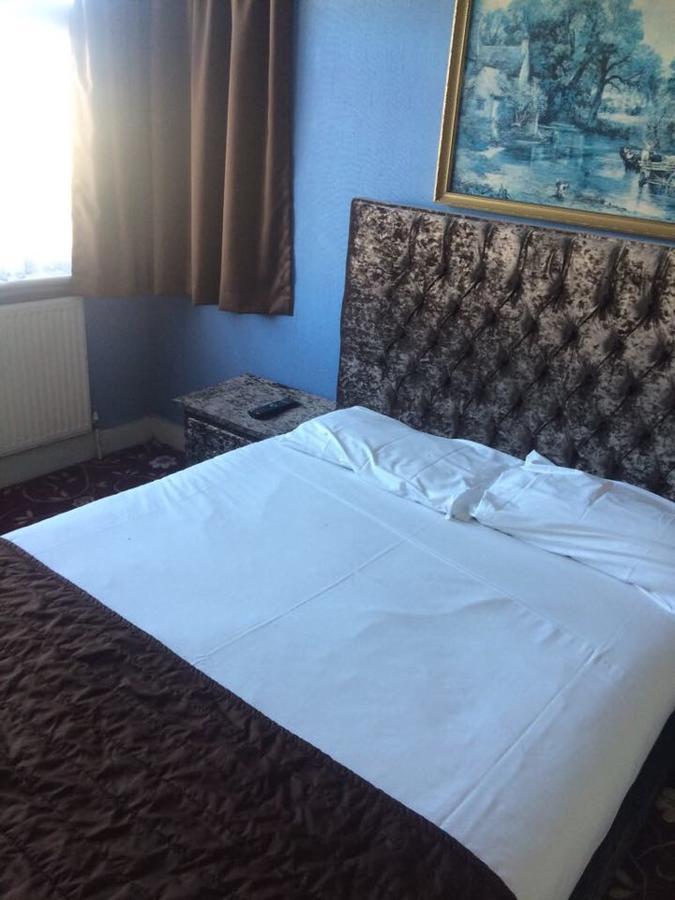 Harrow Bed & Breakfast Харроу Экстерьер фото