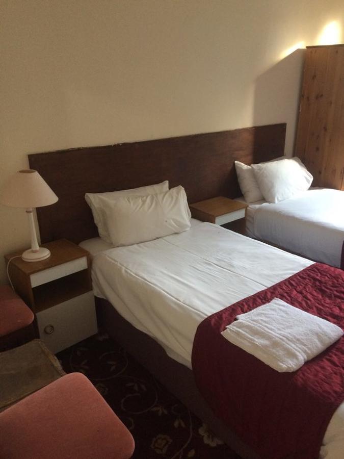 Harrow Bed & Breakfast Харроу Экстерьер фото